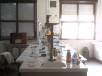 Attenzione stanno scippando le attività di laboratorio alla scuola pubblica per privatizzarle!  Attenzione stanno scippando le attività di laboratorio alla scuola pubblica per privatizzarle!